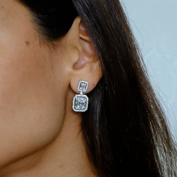 Zydo Grow mozaïek oorbellen met rond geslepen diamanten en smaragd illusie gezet in witgoud 59419