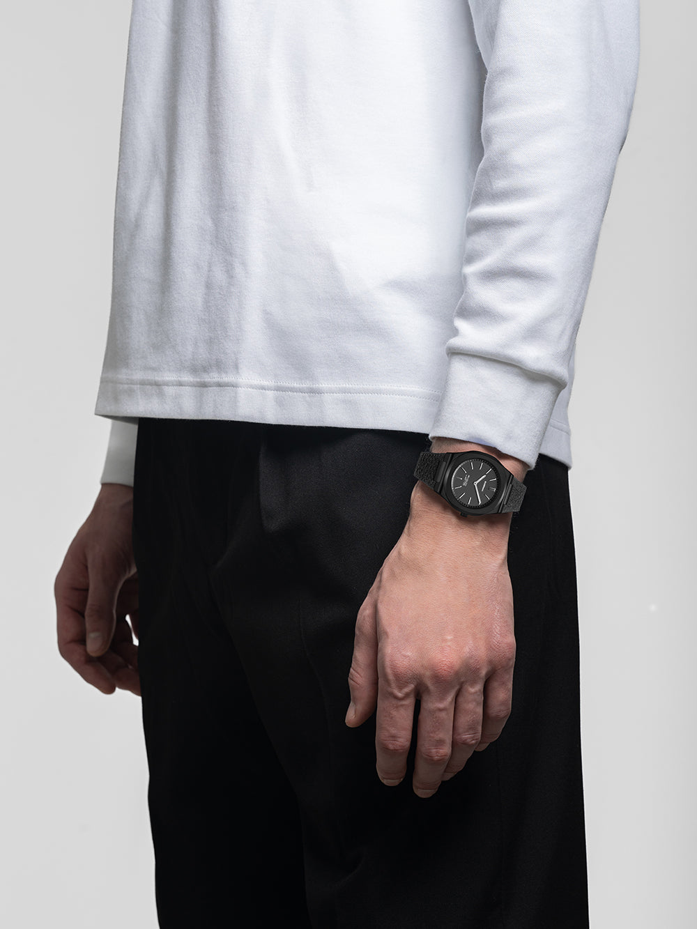 D1 Milano Black Kevlar Ultra Thin Watch 39 mm D1-UHKJ01