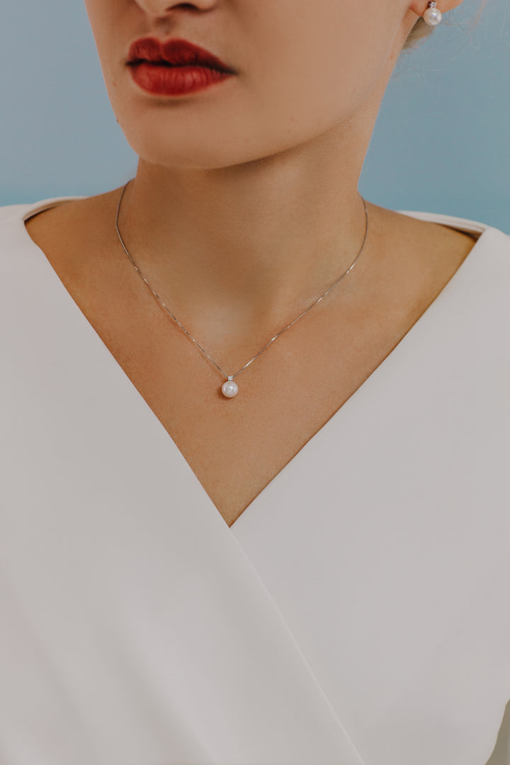 Comete Light Point Ohrringe Akoya-Perlen in Gold und Diamanten ORP561