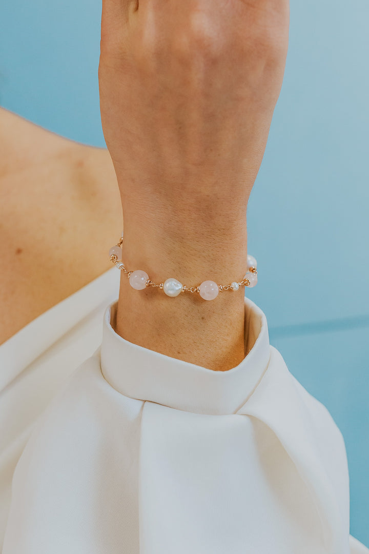 Comete 925‰ Silberarmband mit Acquadolce-Perlen und Rosenquarz BRA278
