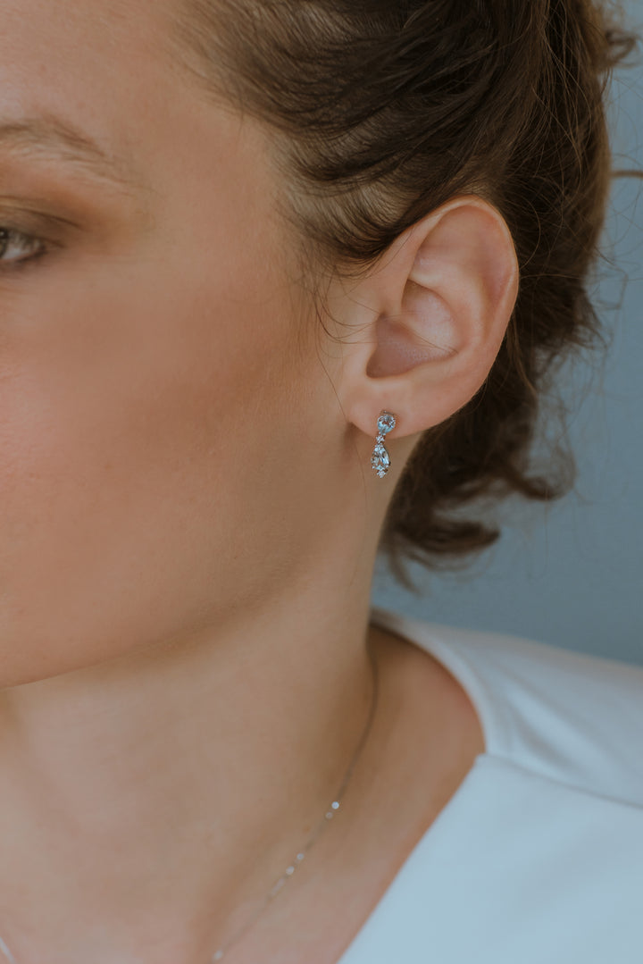 Comete-Goldohrringe mit Diamanten und Aquamarin-Tropfen ORQ262