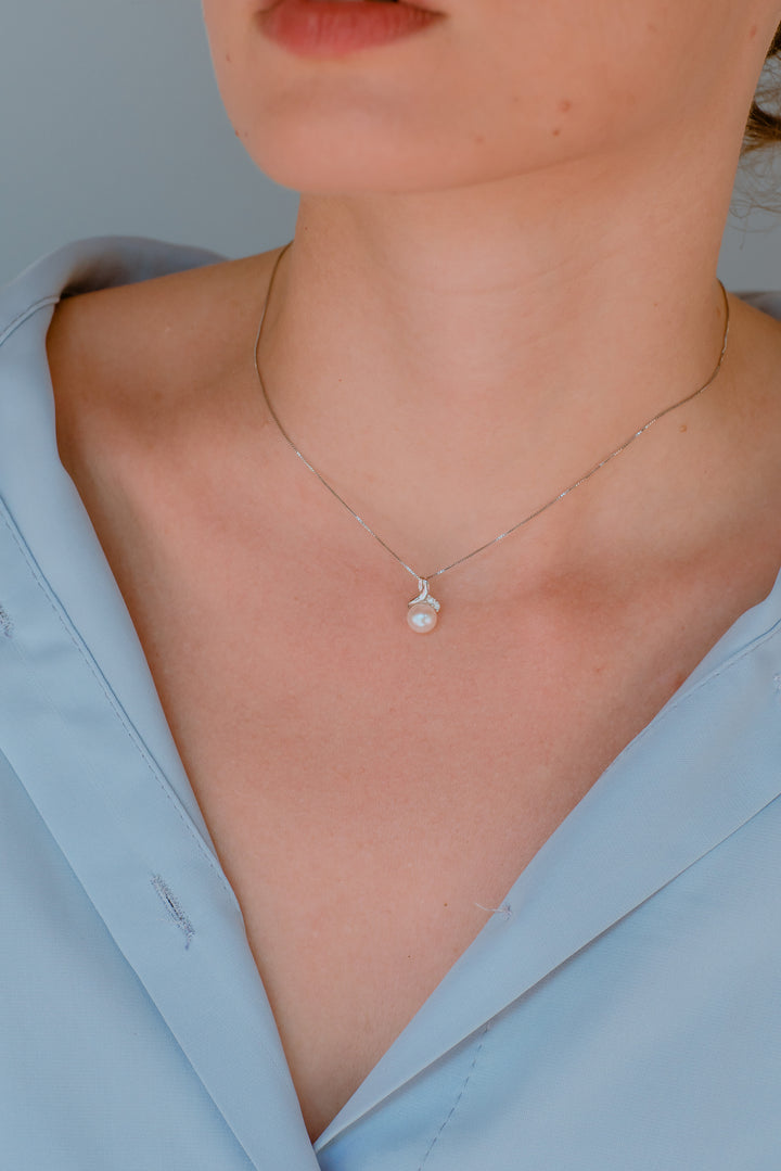 Comete Goldhalskette mit Perlen und Diamanten GLP610