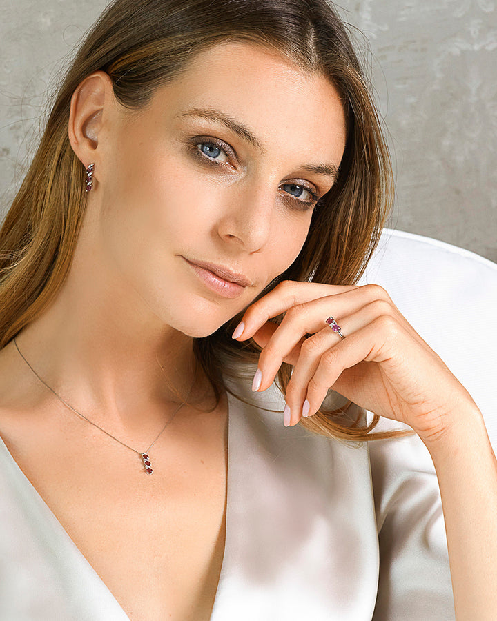 Comete Trilogy Oorbellen met robijnen en diamanten ORB1089