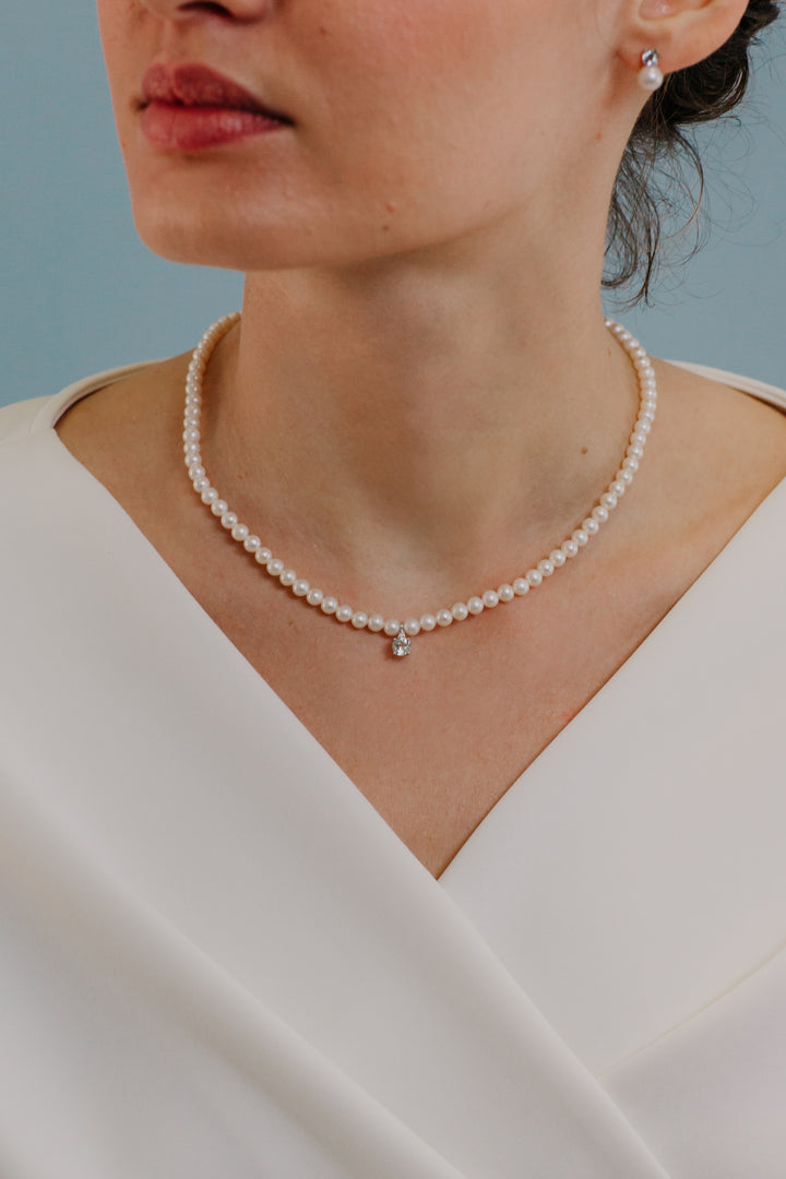 Comete zoetwaterparelketting in goud, diamanten en aquamarijn FWQ322