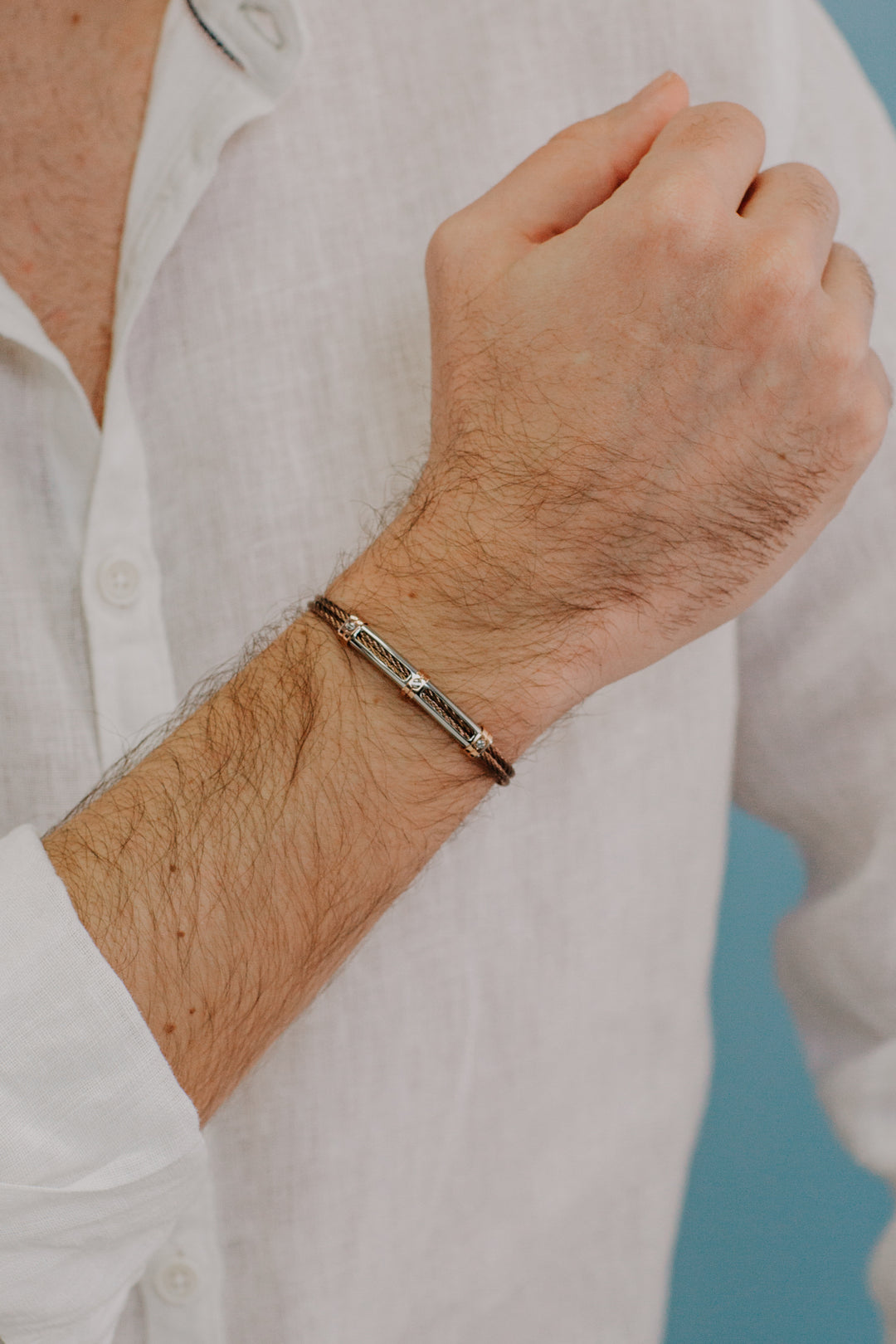 Comete-Kabelarmband aus Stahl und braunem PVD UBR959