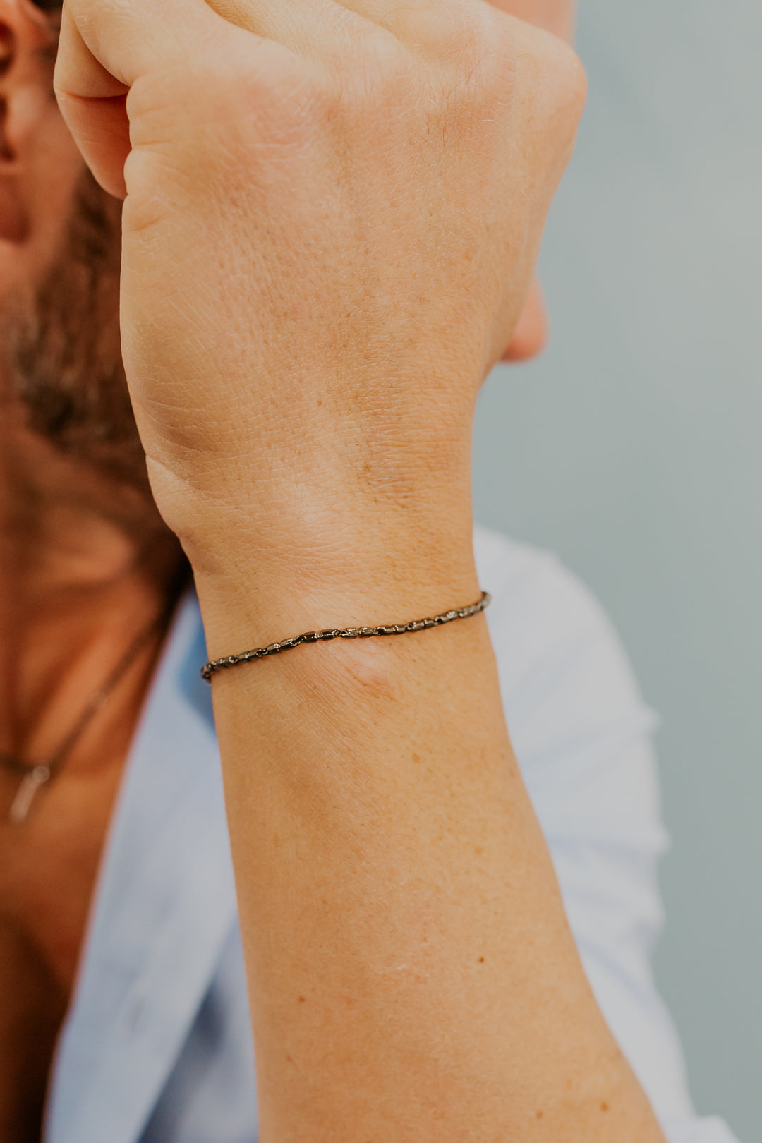 Comete-Armband aus brüniertem und poliertem Silber, Diamant, schwarzen Spinellen UBR1261