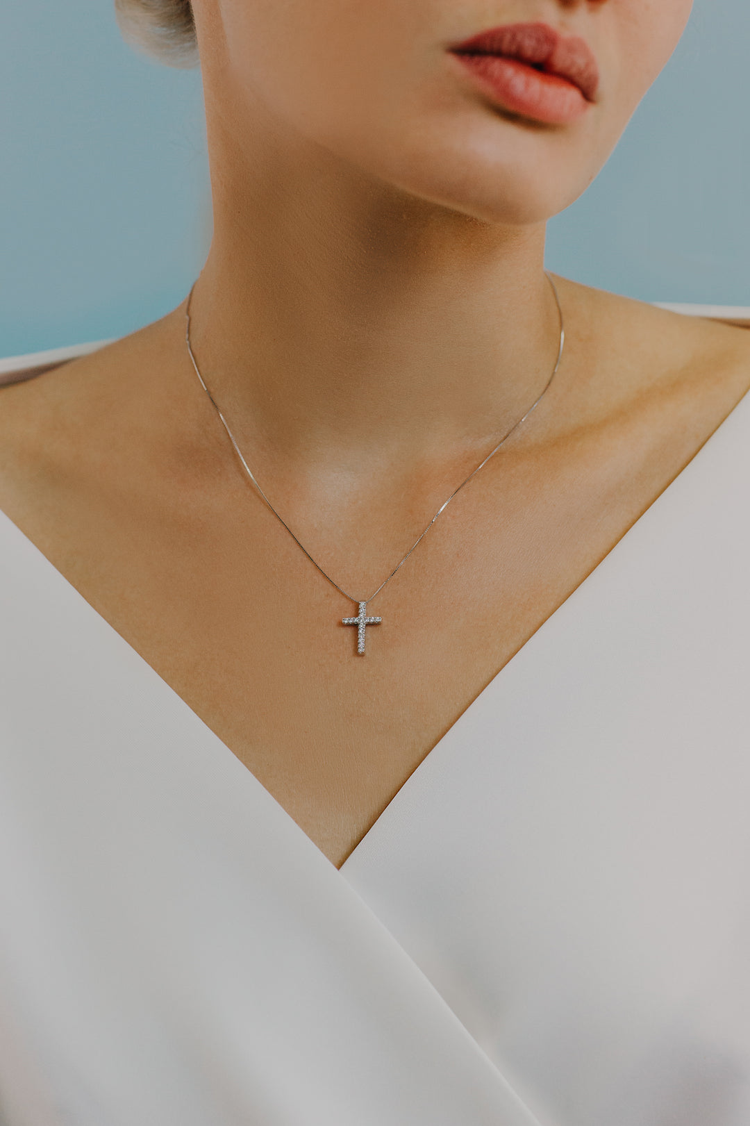 Comete Gold and Diamond Cross Necklace GLB1201
