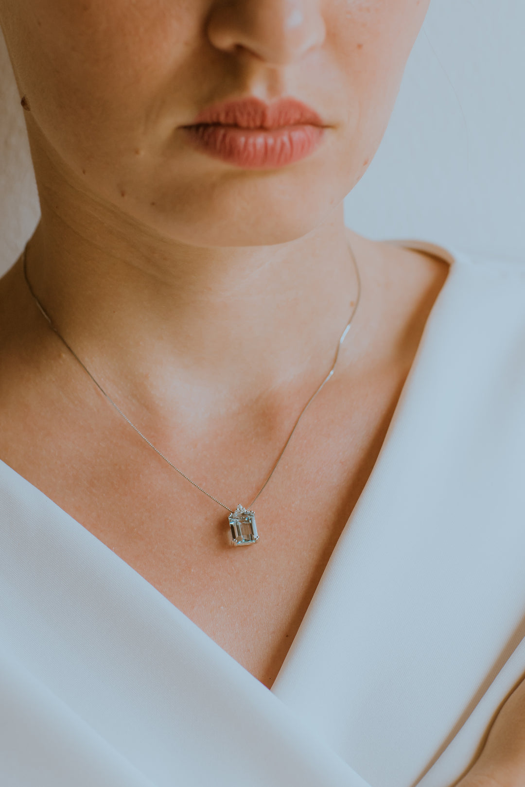 Kometenketting in goud, diamanten en achthoekige aquamarijn GLQ301
