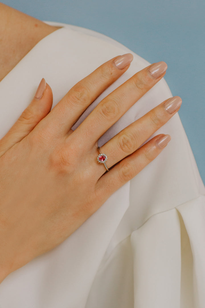 Comete Goldring mit Diamanten und rosa Topas Oval ANB2595