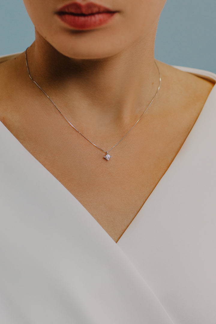 Comete Halsketting Diamant lichtpunt in goud en diamant GLB1537