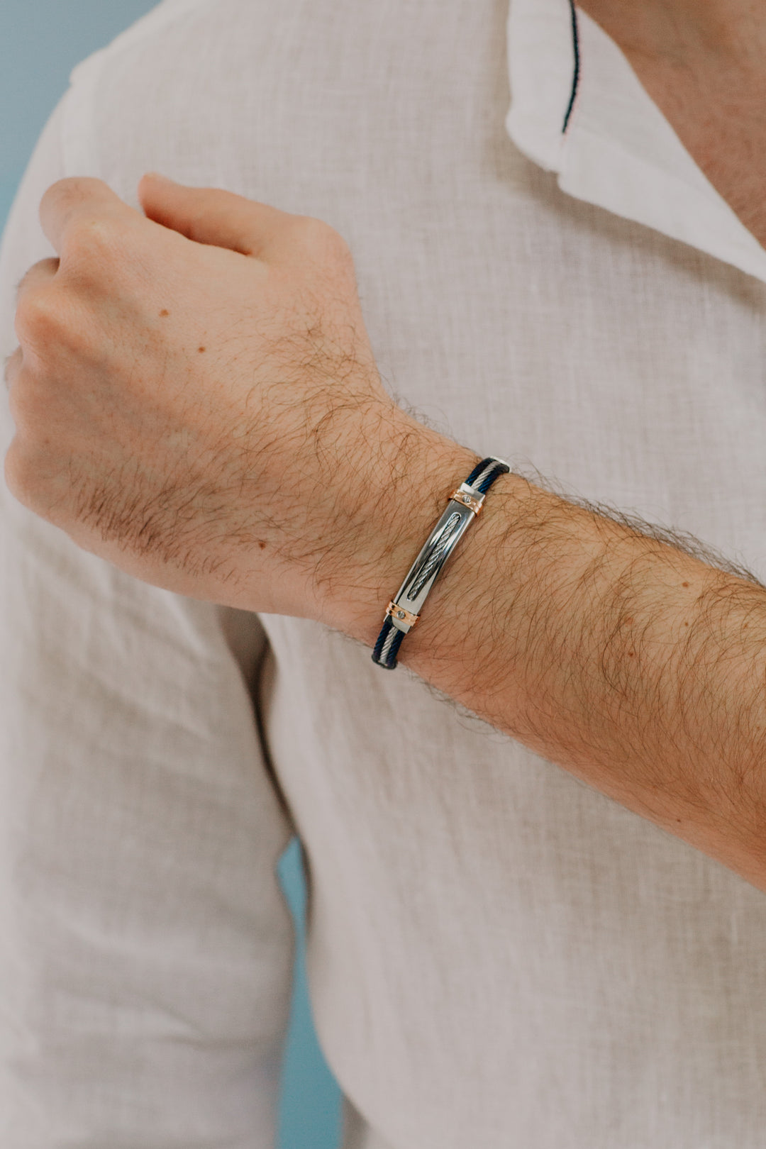 Comete Stalen en blauwe PVD-kabelarmband UBR962