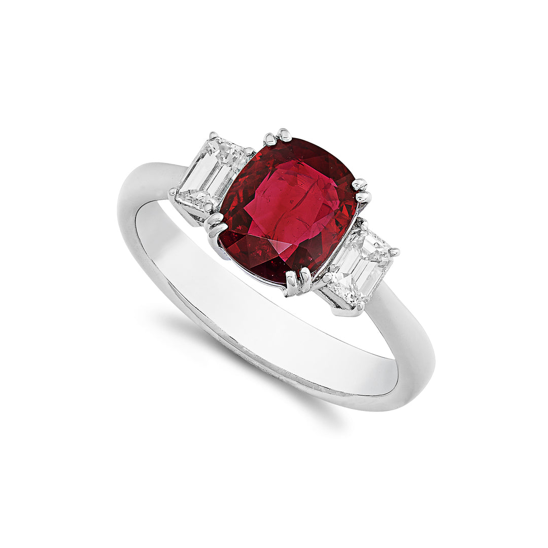 World Diamond Group robijn ring gubelin kussen 8x7 en lat stokbrood ALCCS003DIRU78-23076110145