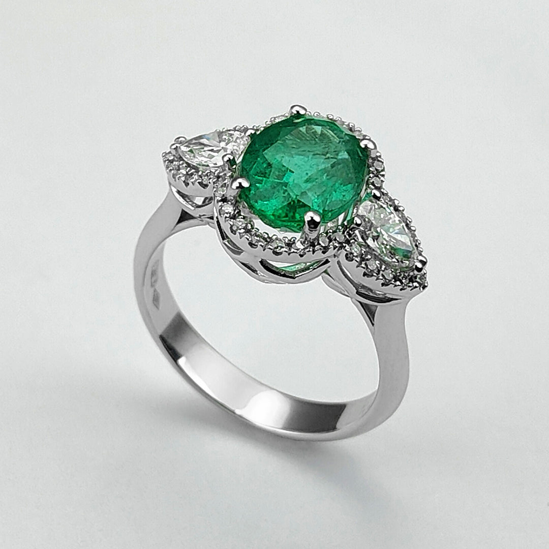 Golay oval emerald ring 9x7, side and contor drops ACLC453DSM97-24155110016