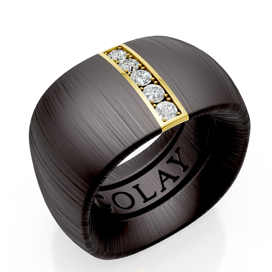 Golay getextureerde zwarte titanium bandring met 18k geelgouden lineair inzetstuk bezet met diamanten, maat 14, met interne veer voor reductie GAN027O1DINETX-14