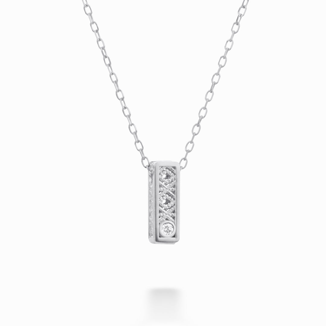 Mikiko cl 18k letter i witgoud diam. ct.0,01 MDLETHIUM4