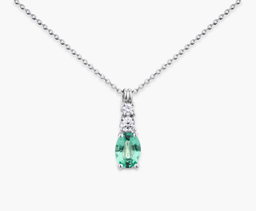 Nihama cl 18k oval emerald 7x5 ct.0.60 dia ct.0.15 ND5056O4BE