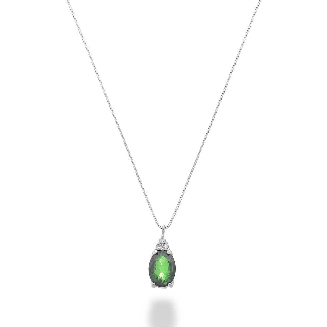 Mikiko cl 18k smaragd n. 7x5 ovaal met drie diamanten MD5189O4SMN070