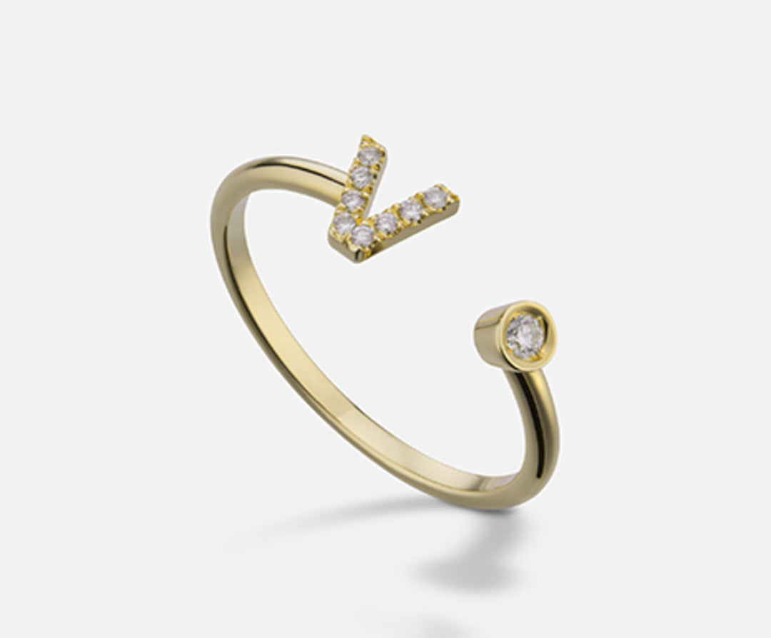 Golay an 9k letter v small yellow gold diam. ct.0.07 GAFVD1R1