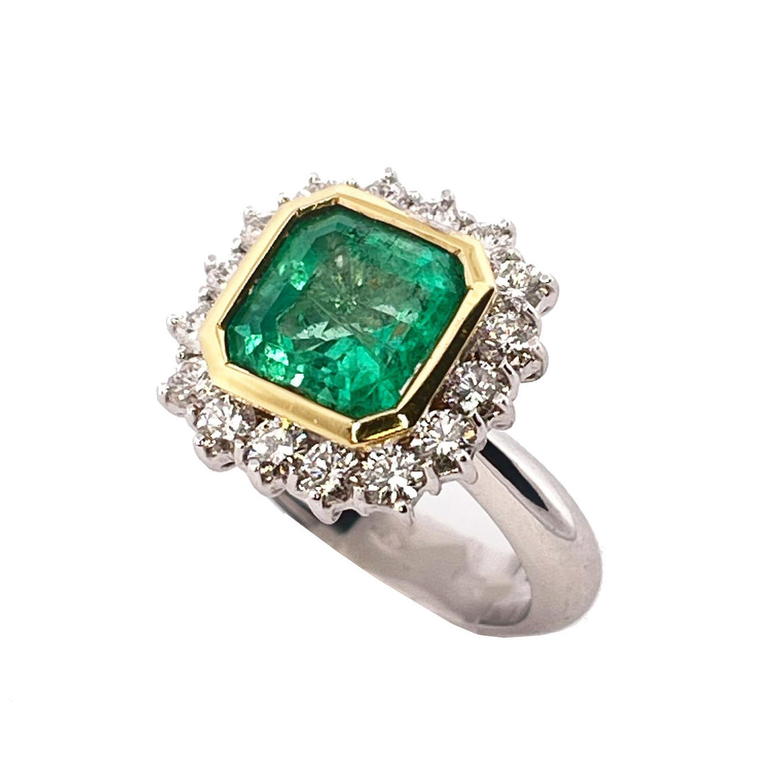 Recarlo Ringing Ring 18kt Emerald and Diamonds