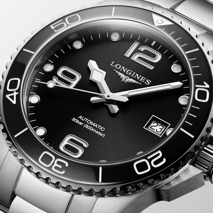 Montre Longines Hydroconquest 39 mm en acier automatique noir