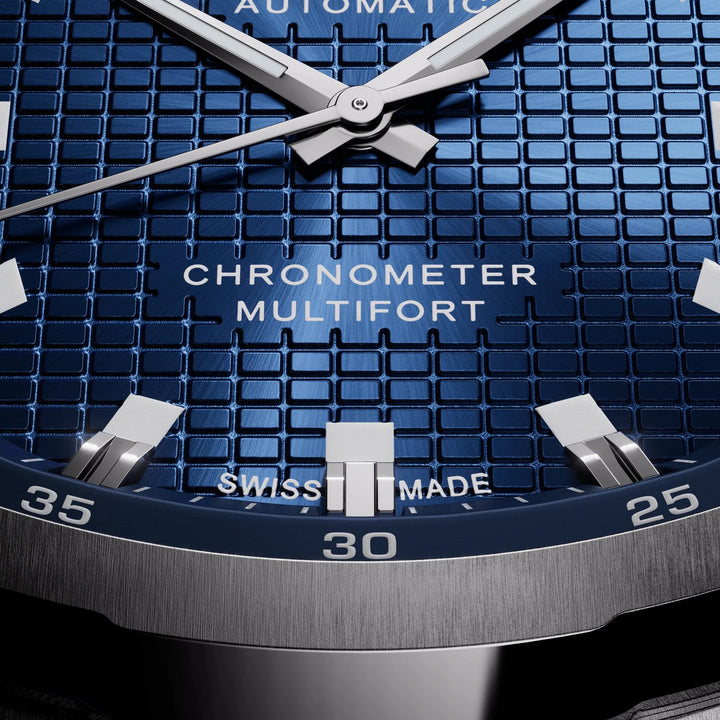 Montre Mido Multifort TV Big Date Chronomètre 40mm bleu automatique acier M049.567.11.041.00