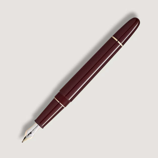 Montblanc Meisterstück Füllfederhalter Bordeaux Classique Spitze M 133014