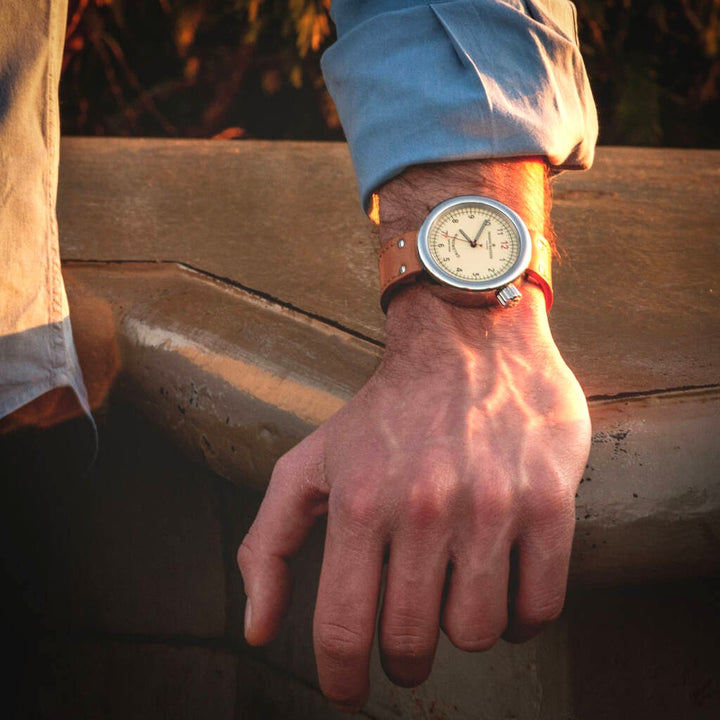 Giuliano Mazzuoli Manometeruhr 45 mm, weißer Automatikstahl, MRP05N