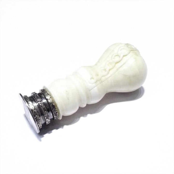 Seal in white horn based on burnished 925 silver A-OS046 - Gioielleria Capodagli